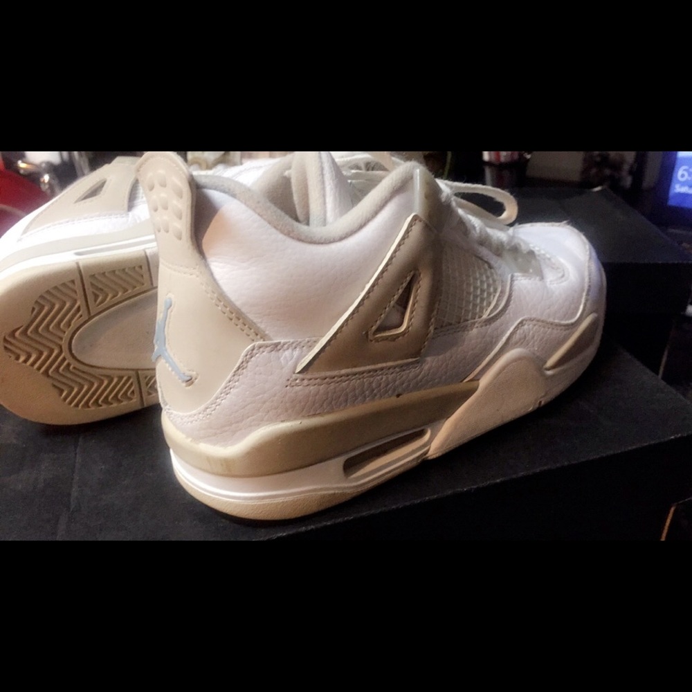 Air Jordan 4 Retro GG
